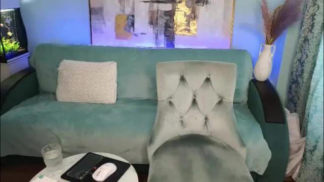 Image 3 of su4e4ka555 Stream on Chaturbate on 2 days ago