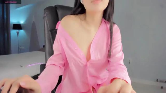 Image 4 of su_minna Stream on Chaturbate on 19 months ago