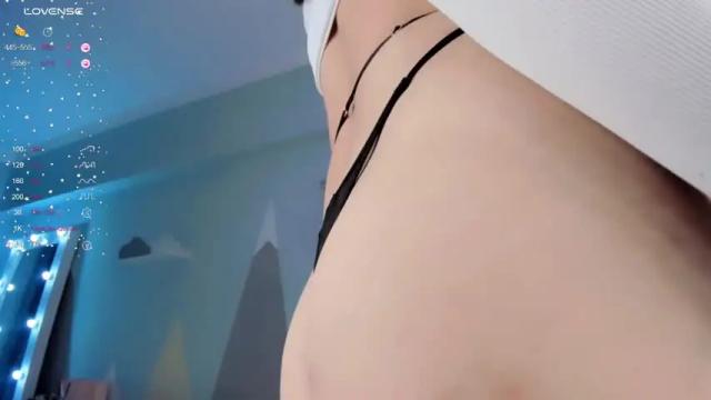 Image 2 of su_minna Stream on Chaturbate on 18 months ago