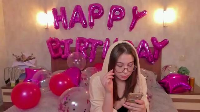 Image 10 of succubees Stream on Chaturbate on 23 months ago