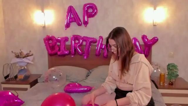 Image 8 of succubees Stream on Chaturbate on 23 months ago