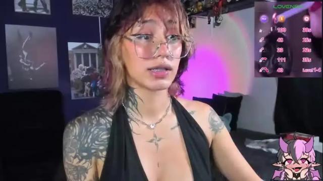 Image 4 of succubus_girl_ Stream on Chaturbate on 1 month ago