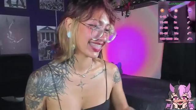 Image 2 of succubus_girl_ Stream on Chaturbate on 12 days ago