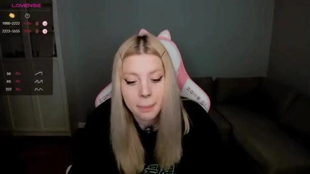 Image 2 of succubus_leslie Stream on Chaturbate on 16 months ago