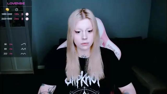 Image 2 of succubus_leslie Stream on Chaturbate on 3 months ago