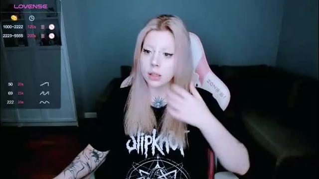 Image 2 of succubus_leslie Stream on Chaturbate on 2 months ago