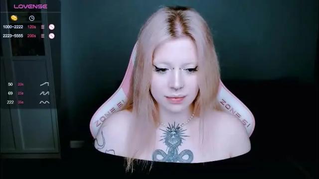 Image 4 of succubus_leslie Stream on Chaturbate on 2 months ago