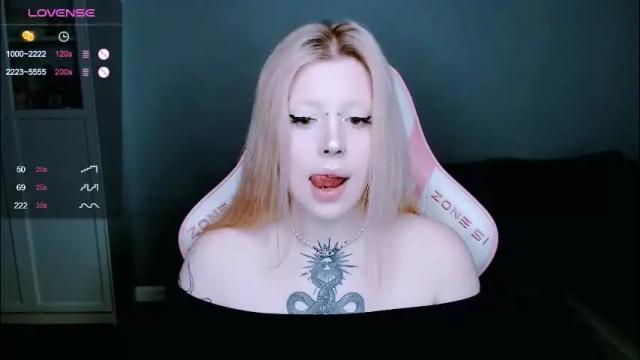 Image 4 of succubus_leslie Stream on Chaturbate on 2 months ago