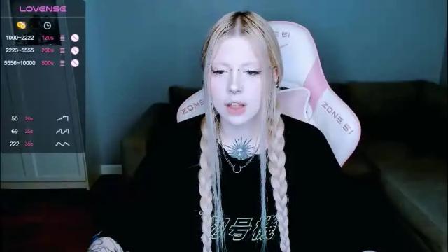 Image 3 of succubus_leslie Stream on Chaturbate on 26 days ago