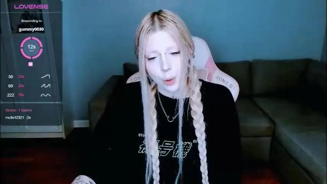 Image 7 of succubus_leslie Stream on Chaturbate on 26 days ago