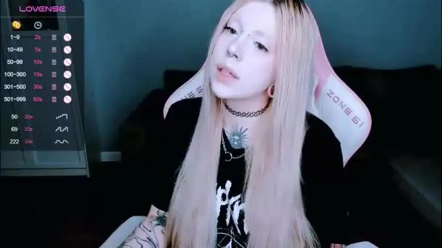 Image 8 of succubus_leslie Stream on Chaturbate on 8 hours ago
