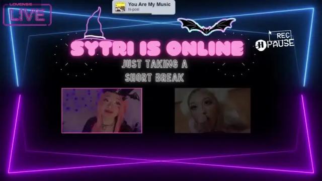 Image 6 of succubussytri Stream on Chaturbate on 14 months ago