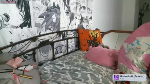 Image 3 of succubussytri Stream on Chaturbate on 14 months ago