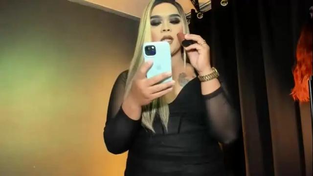 Image 11 of suckablecockoffreya Stream on Chaturbate on 2 months ago