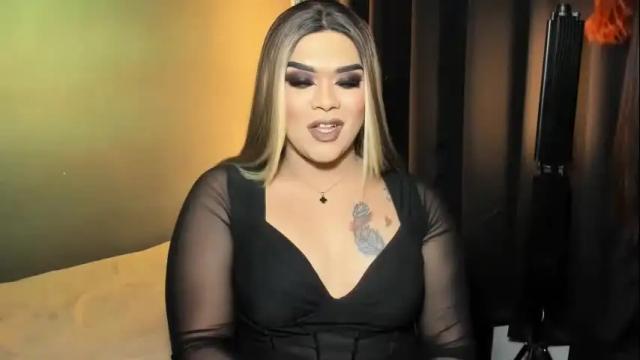 Image 4 of suckablecockoffreya Stream on Chaturbate on 2 months ago
