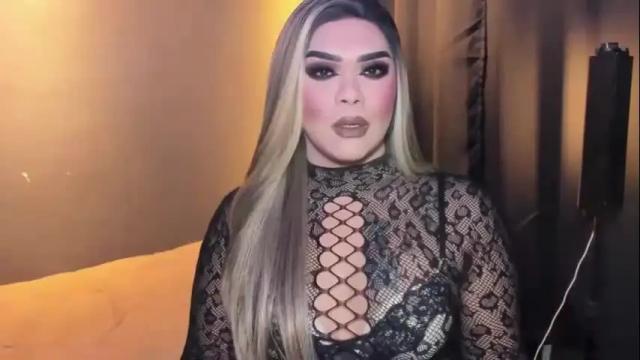 Image 4 of suckablecockoffreya Stream on Chaturbate on 3 months ago