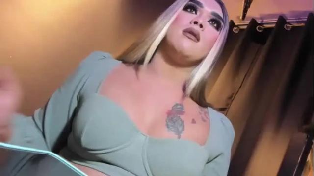 Image 12 of suckablecockoffreya Stream on Chaturbate on 3 months ago