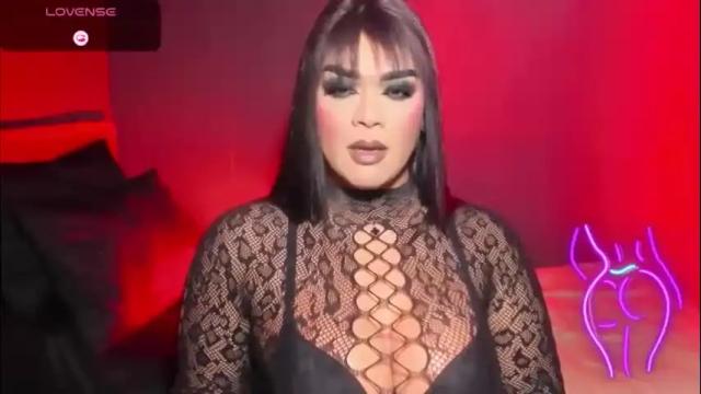 Image 2 of suckablecockoffreya Stream on Chaturbate on 2 months ago