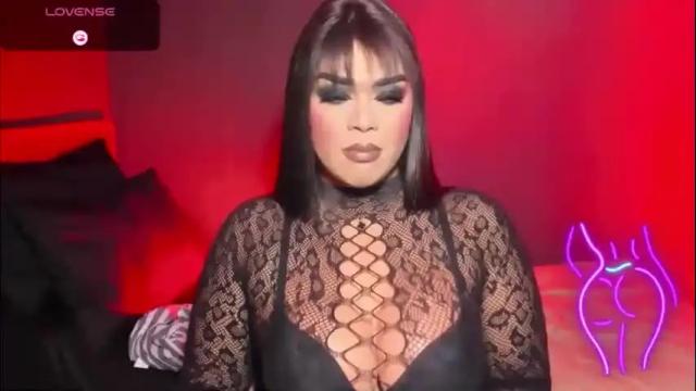 Image 3 of suckablecockoffreya Stream on Chaturbate on 2 months ago