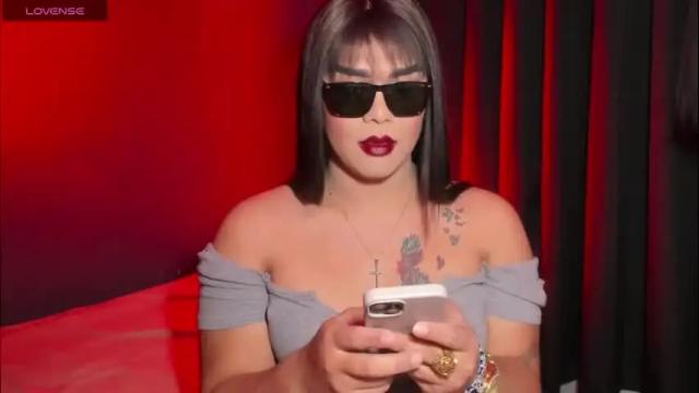 Image 3 of suckablecockoffreya Stream on Chaturbate on 2 months ago