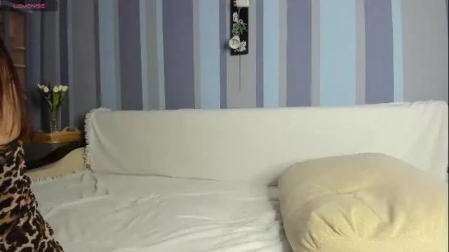 Image 7 of sucklovers Stream on Chaturbate on 24 days ago
