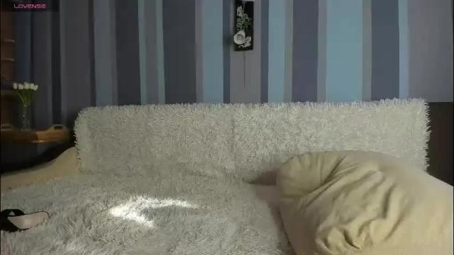 Image 6 of sucklovers Stream on Chaturbate on 3 months ago