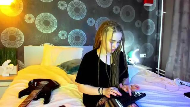 Image 4 of sue_bryan Stream on Chaturbate on 18 months ago