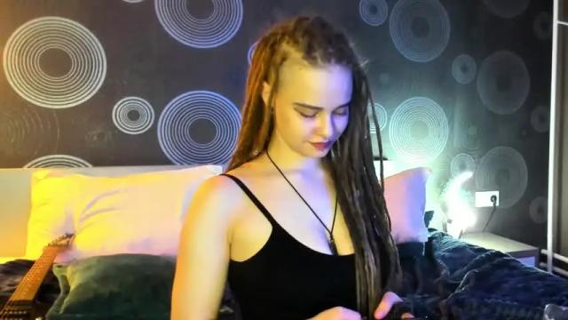 Image 4 of sue_bryan Stream on Chaturbate on 20 months ago