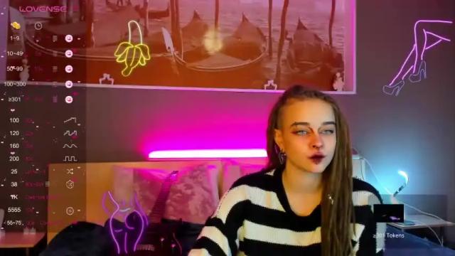 Thumbnail 2, sue_bryan's Stream at Chaturbate, 19 months ago