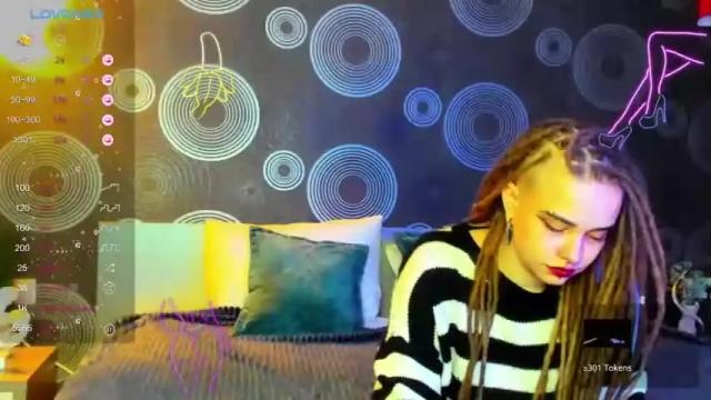 Image 10 of sue_bryan Stream on Chaturbate on 18 months ago