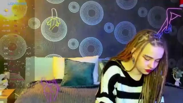 Image 2 of sue_bryan Stream on Chaturbate on 18 months ago