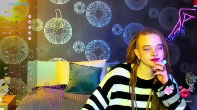 Image 8 of sue_bryan Stream on Chaturbate on 18 months ago
