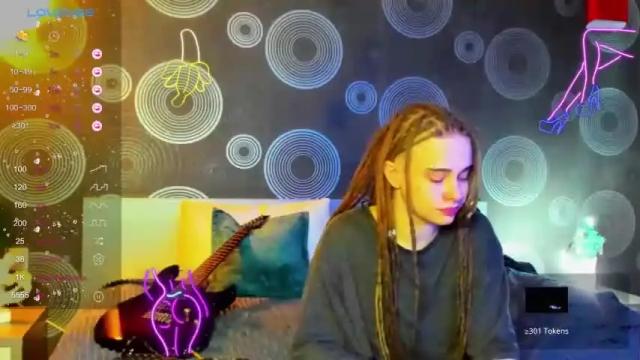Image 3 of sue_bryan Stream on Chaturbate on 18 months ago