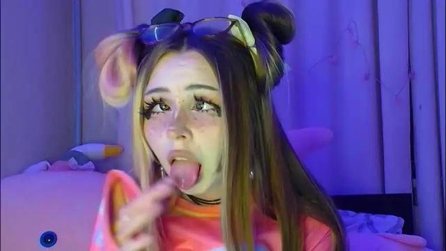 Image 11 of suemeow Stream on Chaturbate on 26 days ago