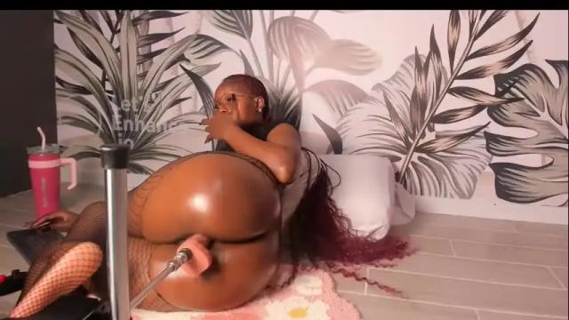 Image 7 of sugarmirie Stream on Chaturbate on 1 month ago