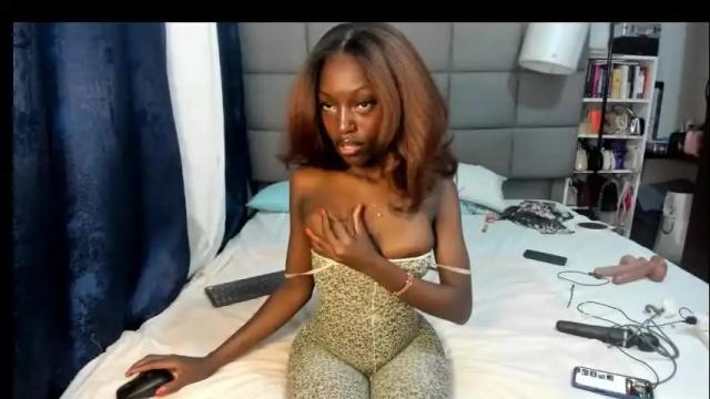 Image 10 of suhaila_suu Stream on Chaturbate on 12 days ago