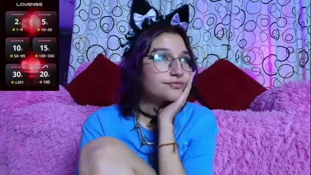 Image 2 of sukifuyu__ Stream on Chaturbate on 3 months ago