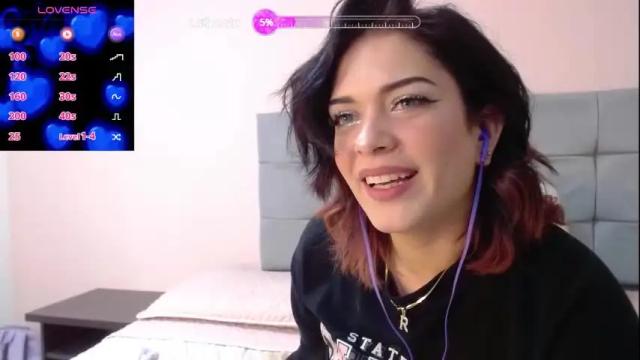 Image 4 of sukii_moon Stream on Chaturbate on 8 days ago