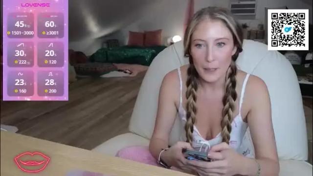 Image 2 of sultrysnow69 Stream on Chaturbate on 8 days ago