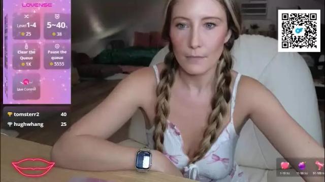 Image 3 of sultrysnow69 Stream on Chaturbate on 8 days ago