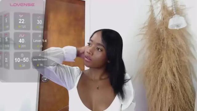 Image 2 of summeermiller Stream on Chaturbate on 20 months ago