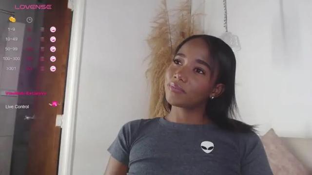 Image 4 of summeermiller Stream on Chaturbate on 19 months ago