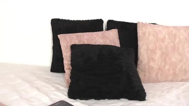 Image 2 of summeermiller Stream on Chaturbate on 19 months ago