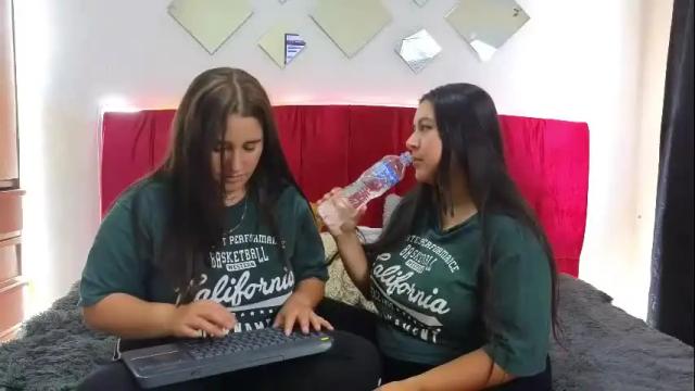 Image 8 of summer_girls01 Stream on Chaturbate on 1 month ago