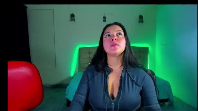 Image 2 of summer_girls01 Stream on Chaturbate on 1 month ago