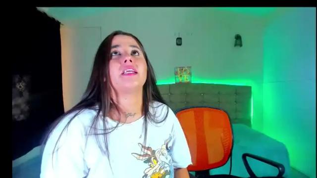 Image 8 of summer_girls01 Stream on Chaturbate on 1 month ago