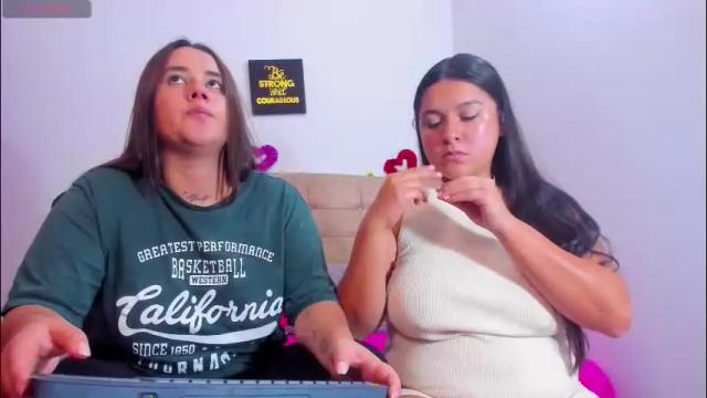 Image 4 of summer_girls01 Stream on Chaturbate on 3 months ago