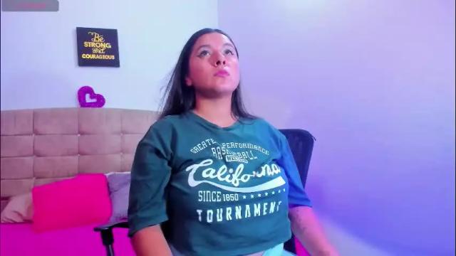 Image 7 of summer_girls01 Stream on Chaturbate on 3 months ago