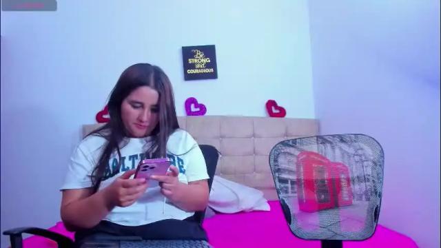 Image 10 of summer_girls01 Stream on Chaturbate on 2 months ago