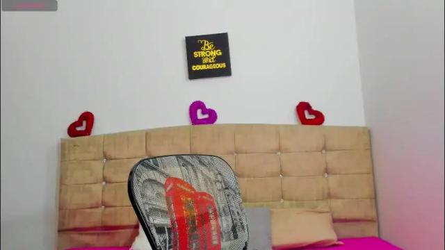 Image 3 of summer_girls01 Stream on Chaturbate on 2 months ago